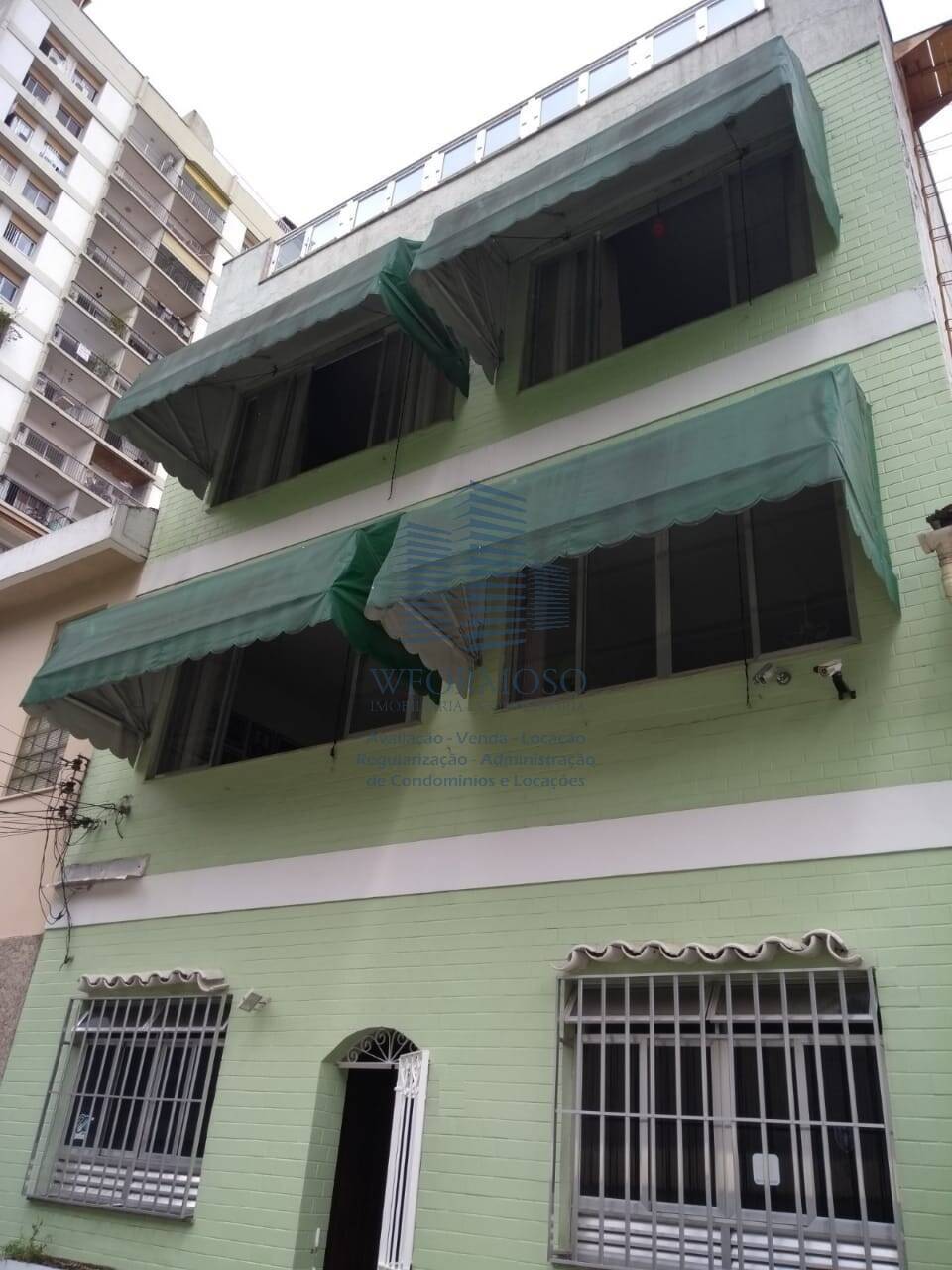 Casa à venda com 3 quartos, 149m² - Foto 1