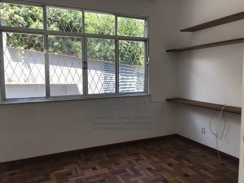 Apartamento à venda com 1 quarto, 32m² - Foto 2