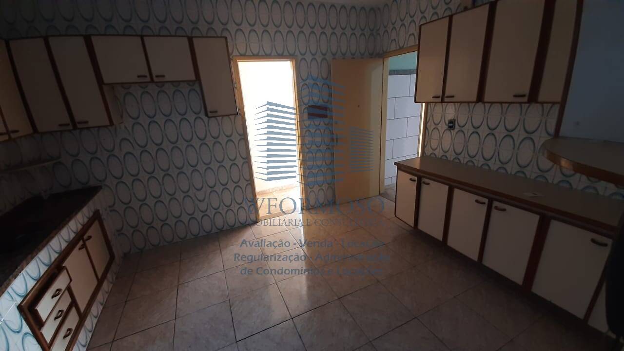 Apartamento à venda com 2 quartos, 85m² - Foto 2