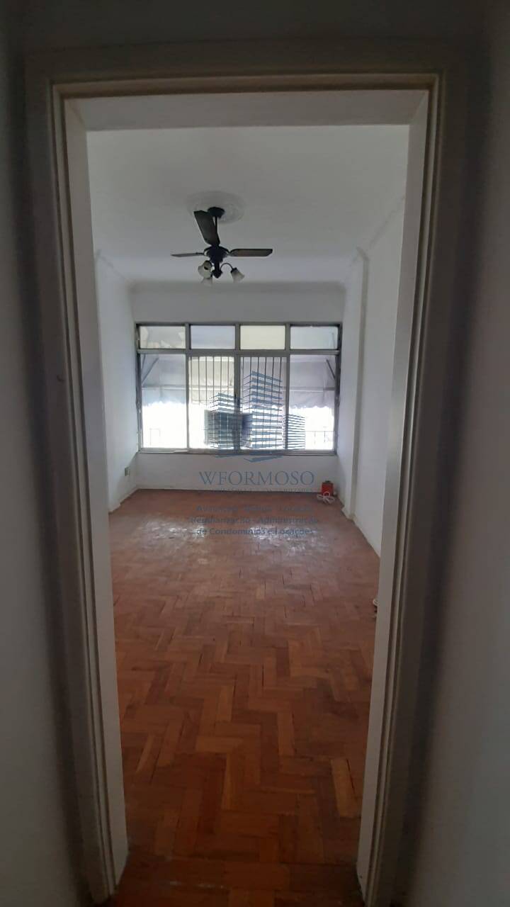 Apartamento à venda com 1 quarto, 40m² - Foto 2