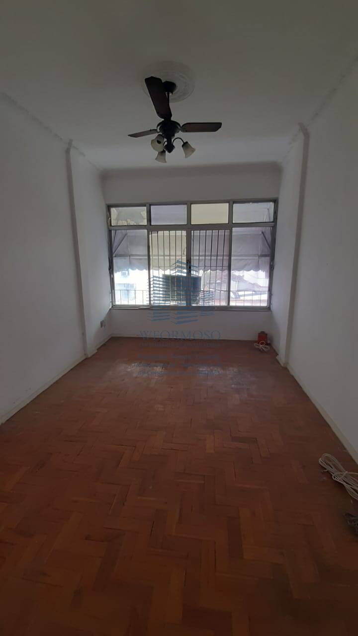 Apartamento à venda com 1 quarto, 40m² - Foto 1