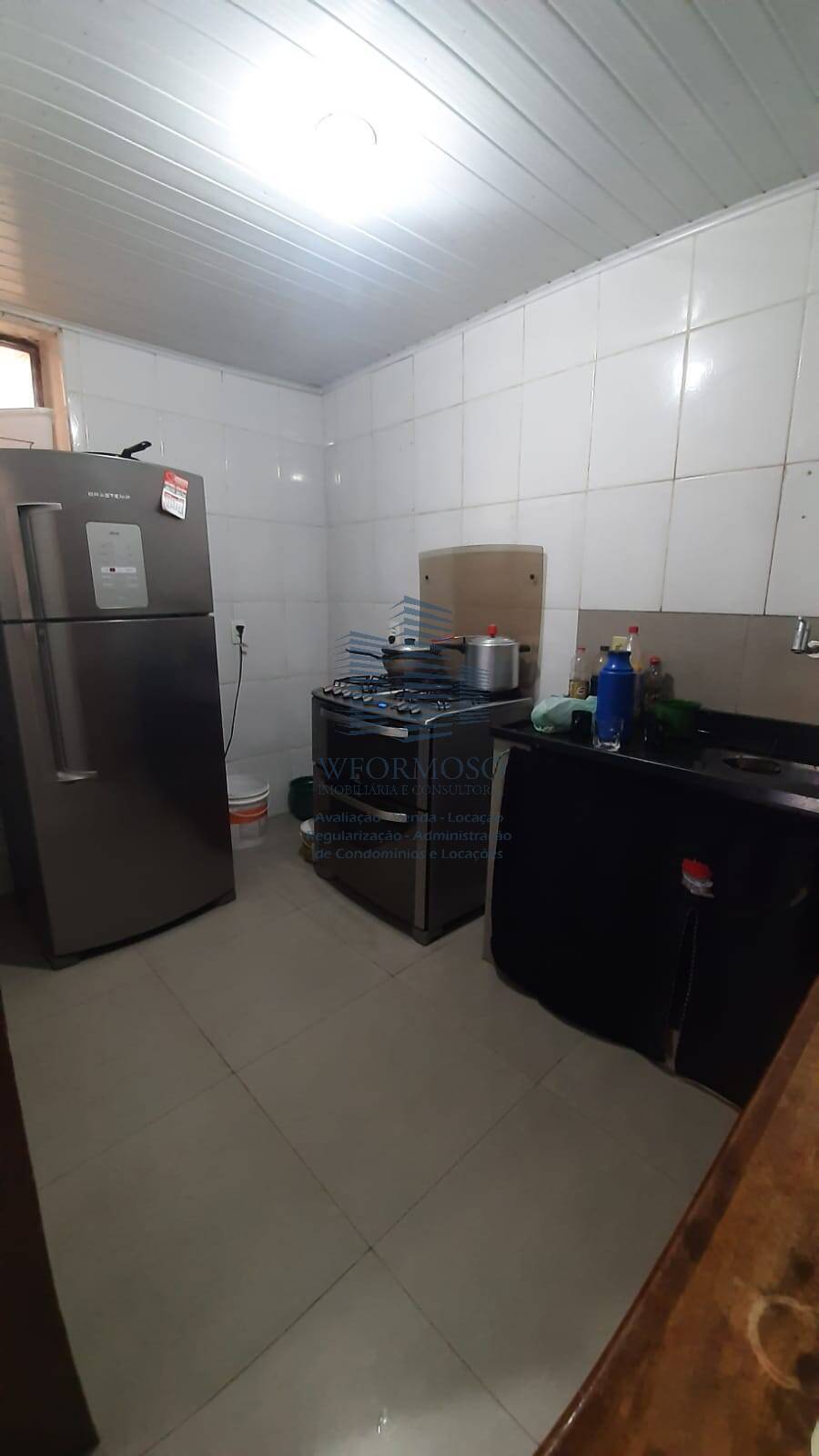 Casa à venda com 2 quartos, 800m² - Foto 9