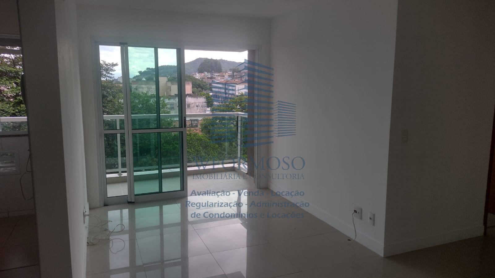 Apartamento à venda com 3 quartos, 72m² - Foto 1