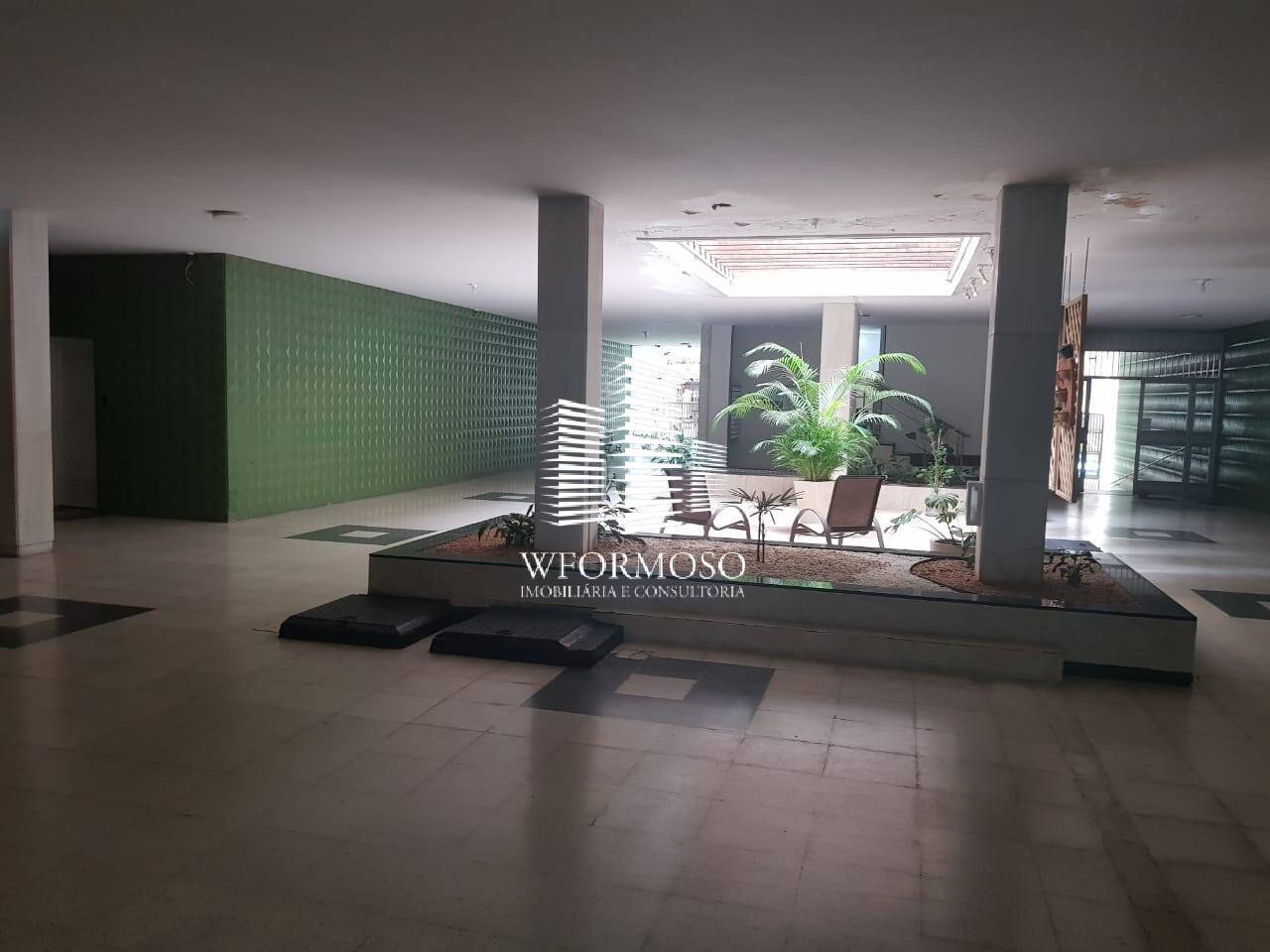 Apartamento à venda com 2 quartos, 62m² - Foto 4