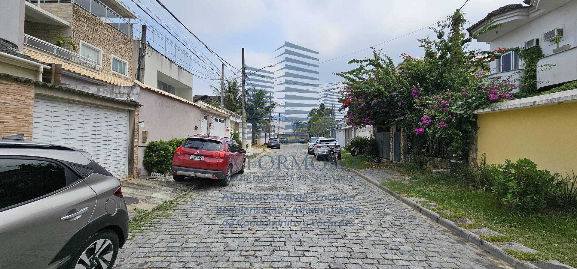 Casa à venda com 3 quartos, 266m² - Foto 7