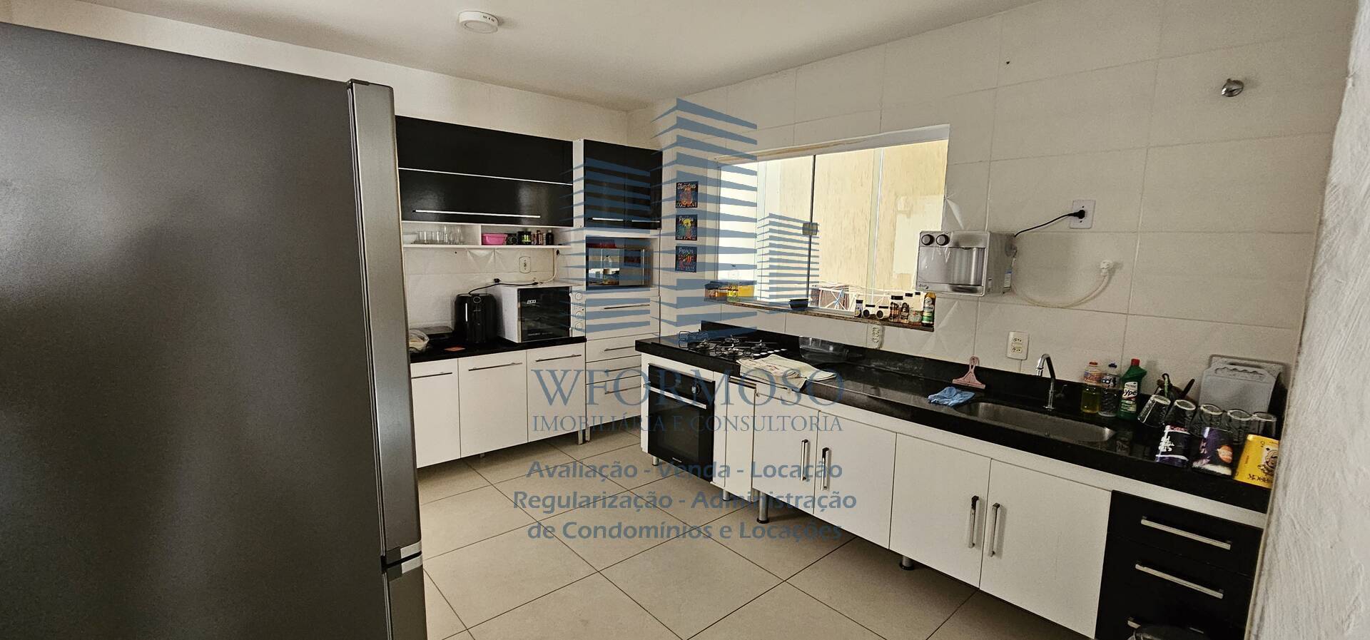 Casa à venda com 3 quartos, 266m² - Foto 17