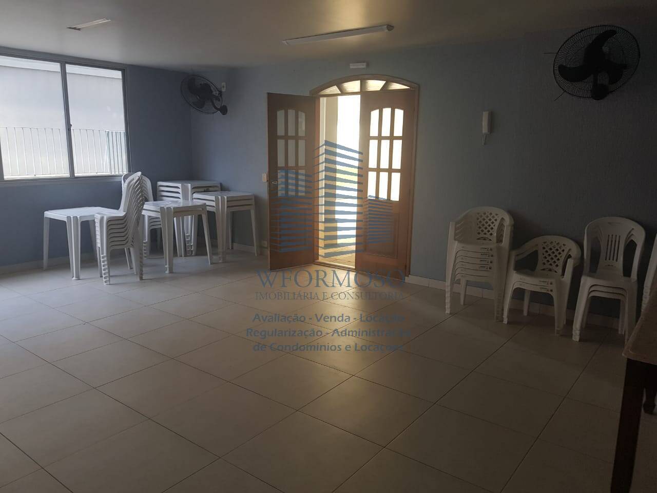 Apartamento à venda com 2 quartos, 76m² - Foto 32