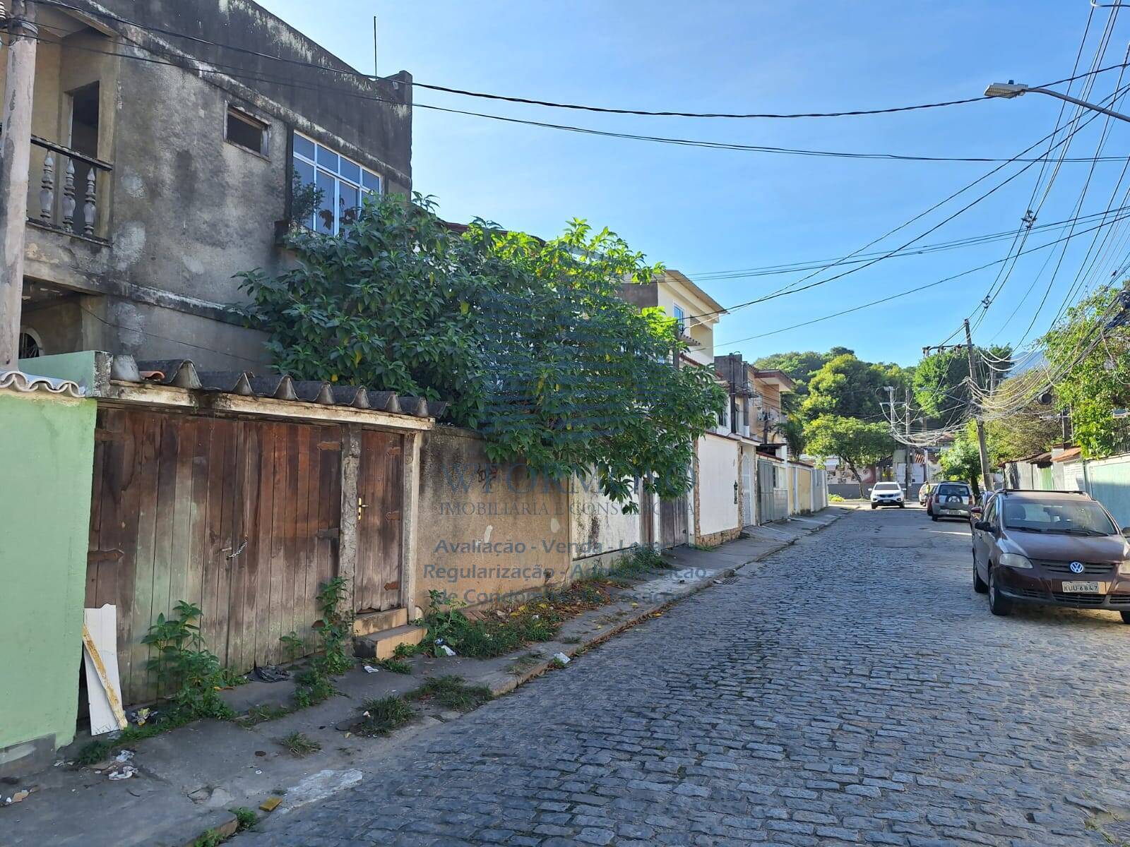 Casa à venda e aluguel com 4 quartos, 100m² - Foto 1