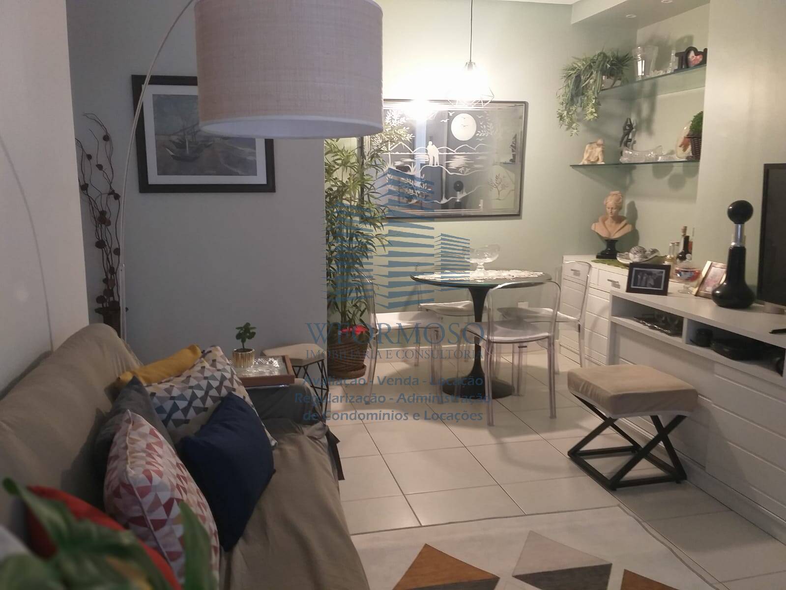 Apartamento à venda com 2 quartos, 65m² - Foto 2