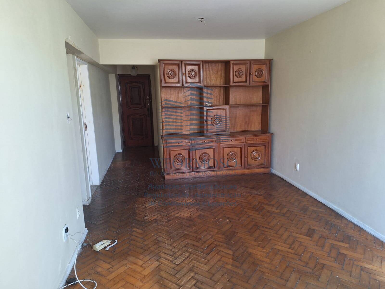 Apartamento à venda com 2 quartos, 70m² - Foto 1