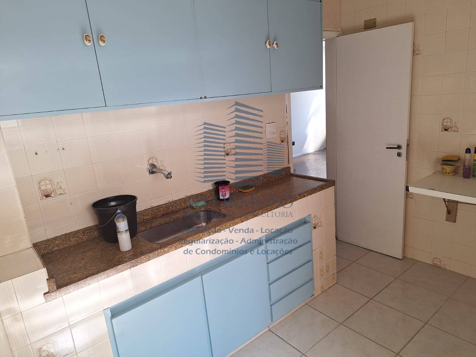 Apartamento à venda com 2 quartos, 70m² - Foto 9