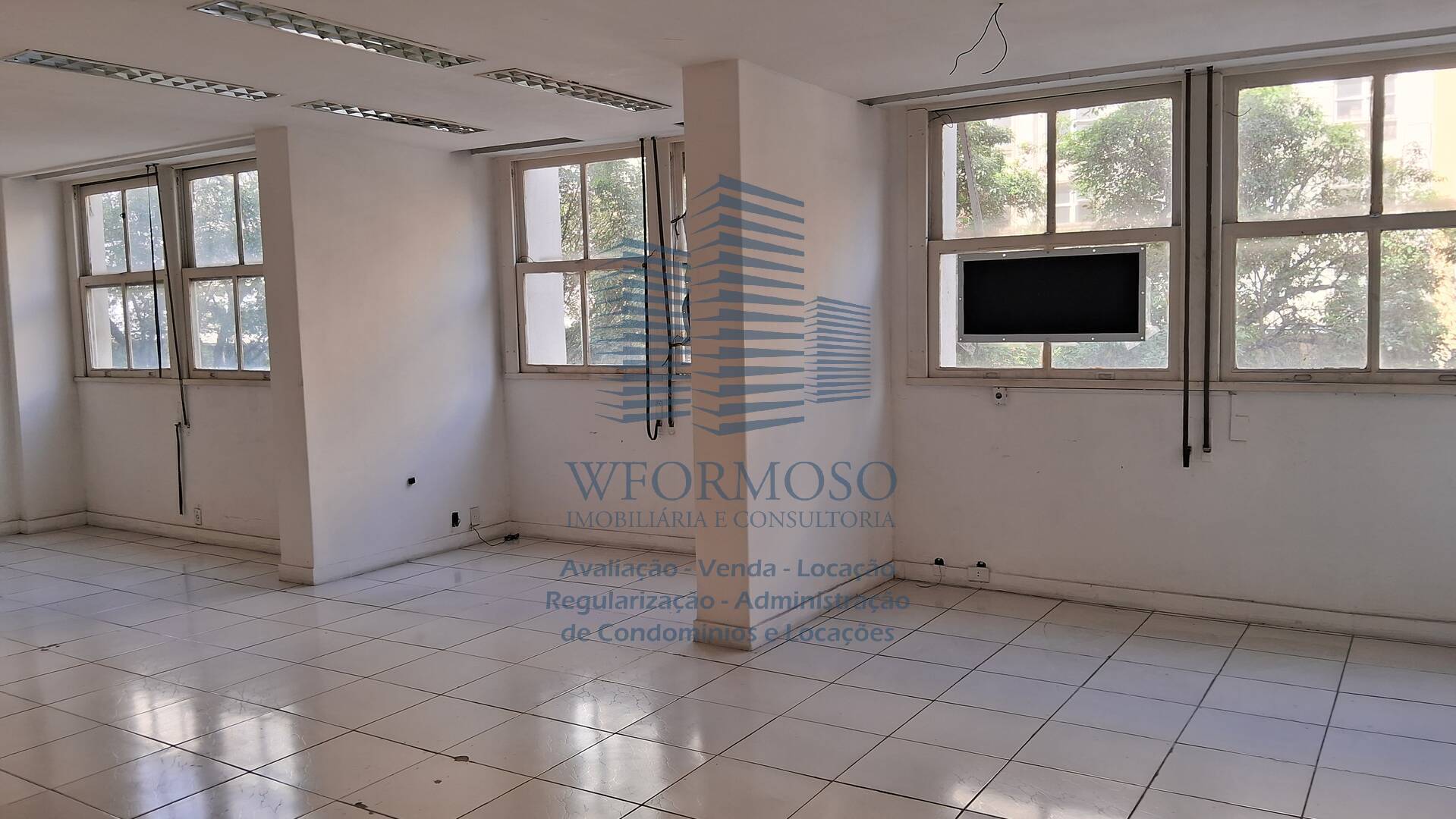 Prédio Inteiro à venda, 97m² - Foto 1