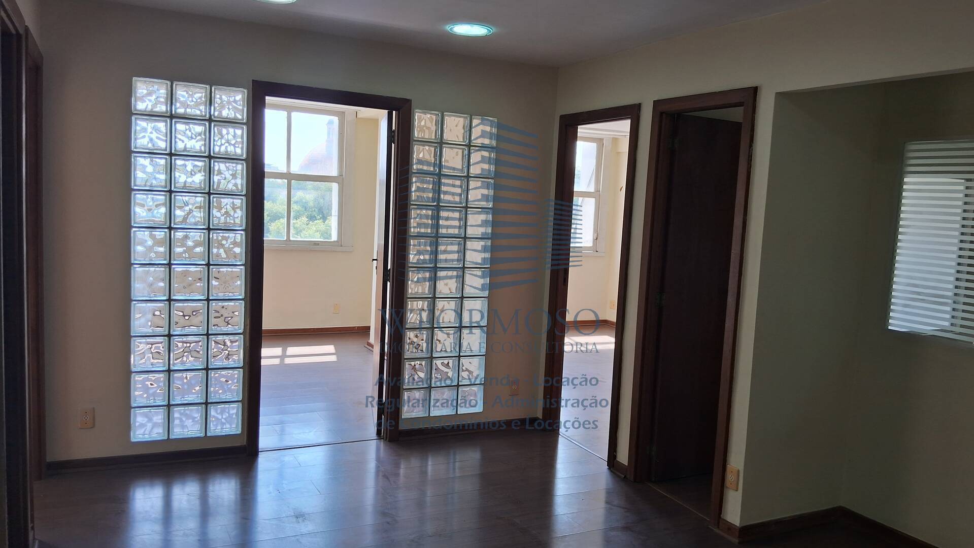 Conjunto Comercial-Sala à venda, 106m² - Foto 1