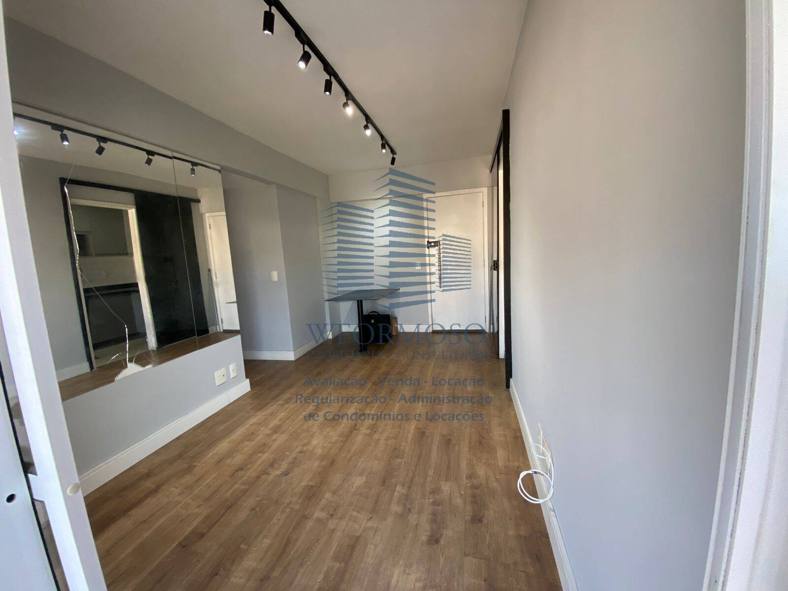 Apartamento à venda com 2 quartos, 58m² - Foto 2