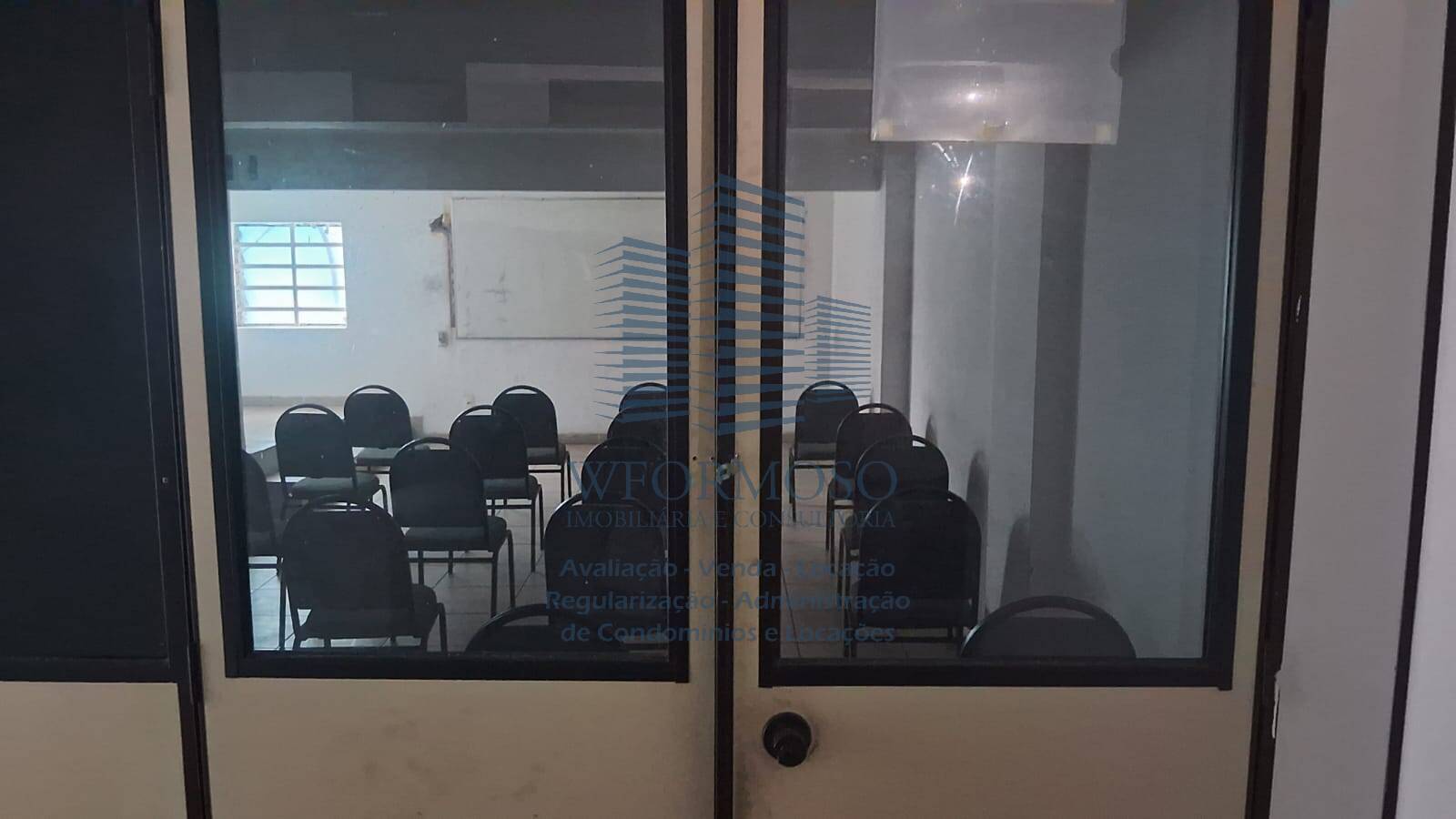 Prédio Inteiro para alugar, 160m² - Foto 3