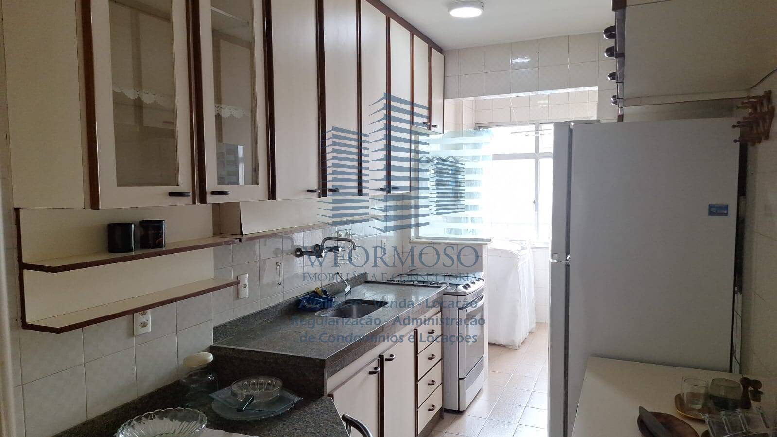 Apartamento à venda com 2 quartos, 74m² - Foto 3